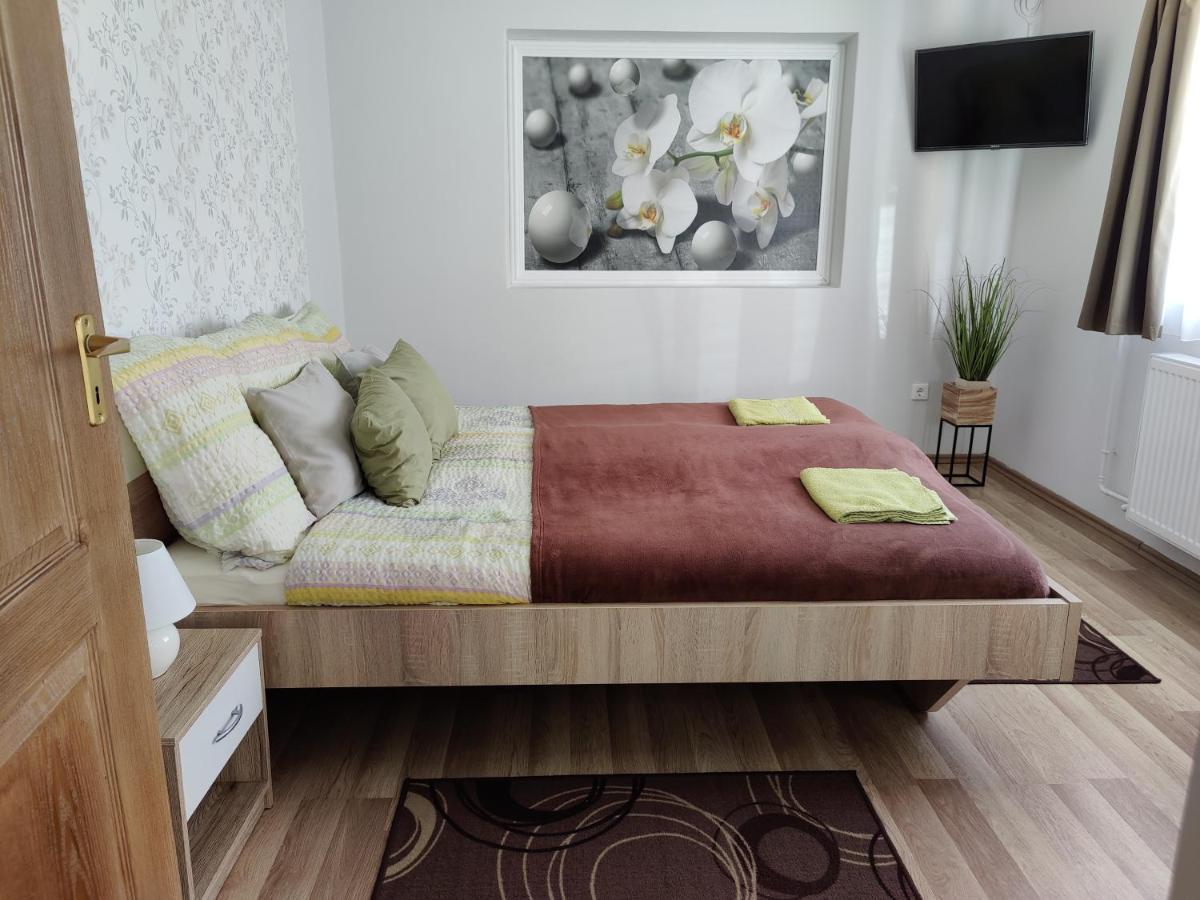 Katalin Apartmanhaz Mişcolţ Exterior foto