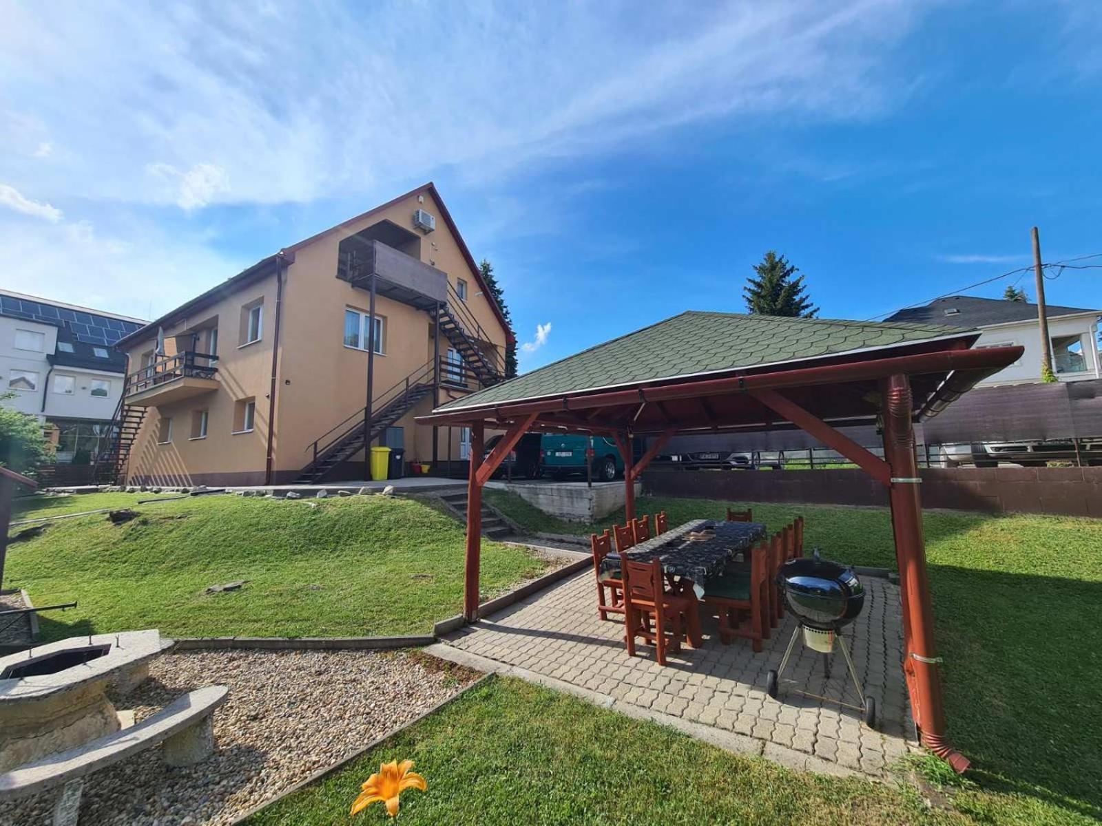 Katalin Apartmanhaz Mişcolţ Exterior foto
